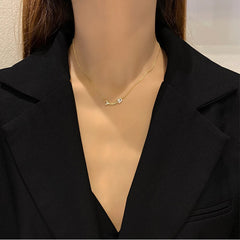 Lovely beautiful clavicle necklace with fish every year -X072G