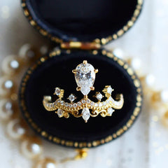 Queen's Crown Vintage Luxury Diamond Ring -R1467