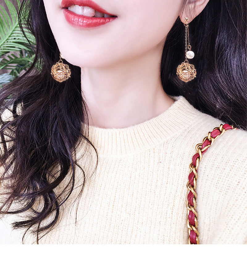 Gold thread wrapped pearl earrings -E859G