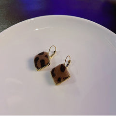 Plush leopard sugar earrings -E2814G