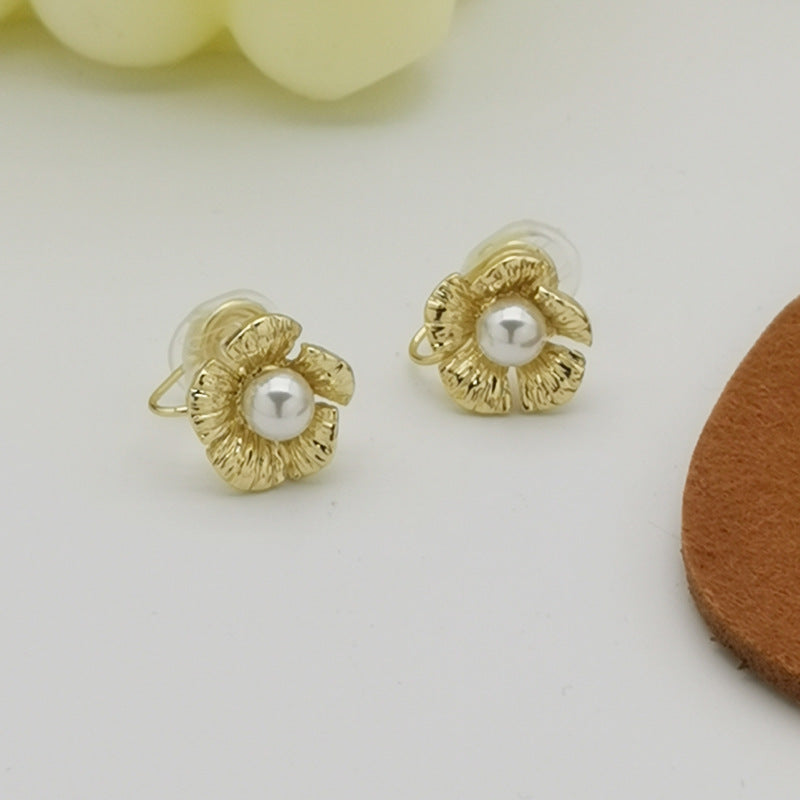 Exquisite gold camellia ear clips -MD025