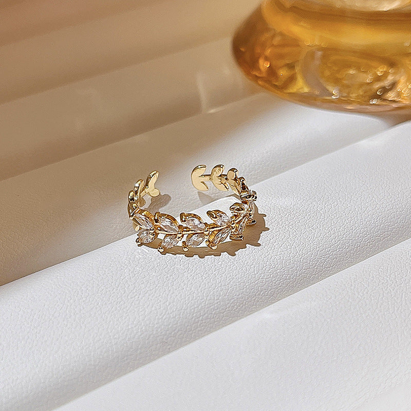 Gold rhinestone Leaf Ring -J469G