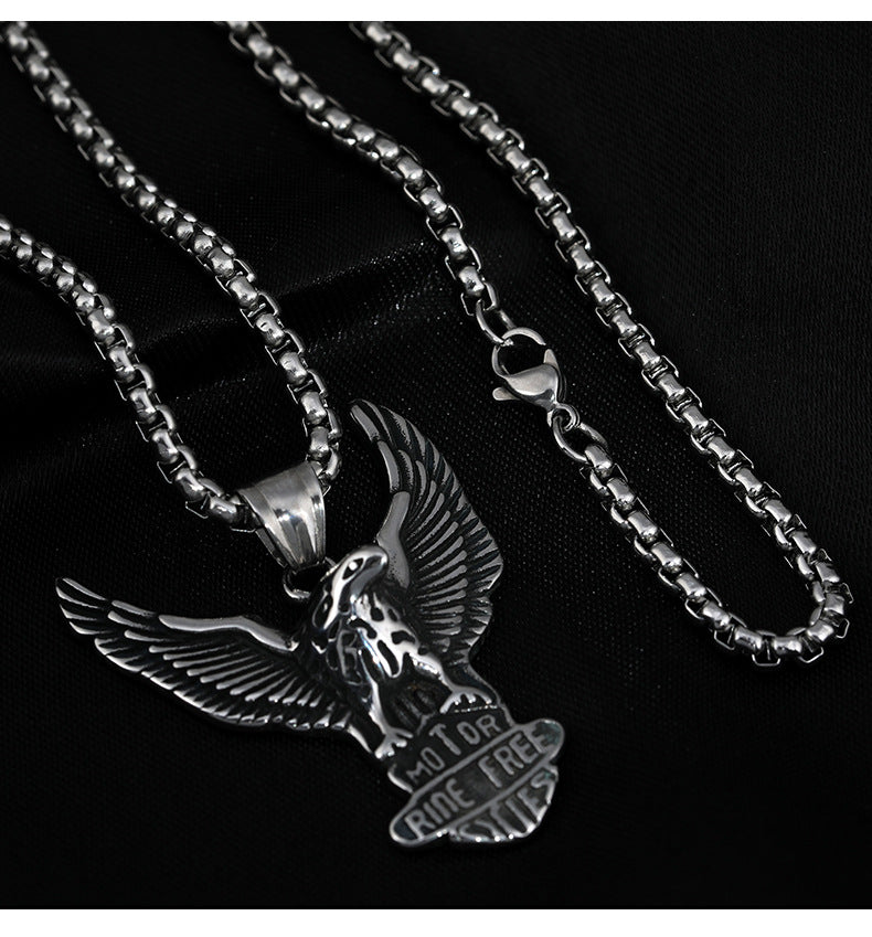 Eagle wings overbearing tide cool student titanium steel necklace -NE232