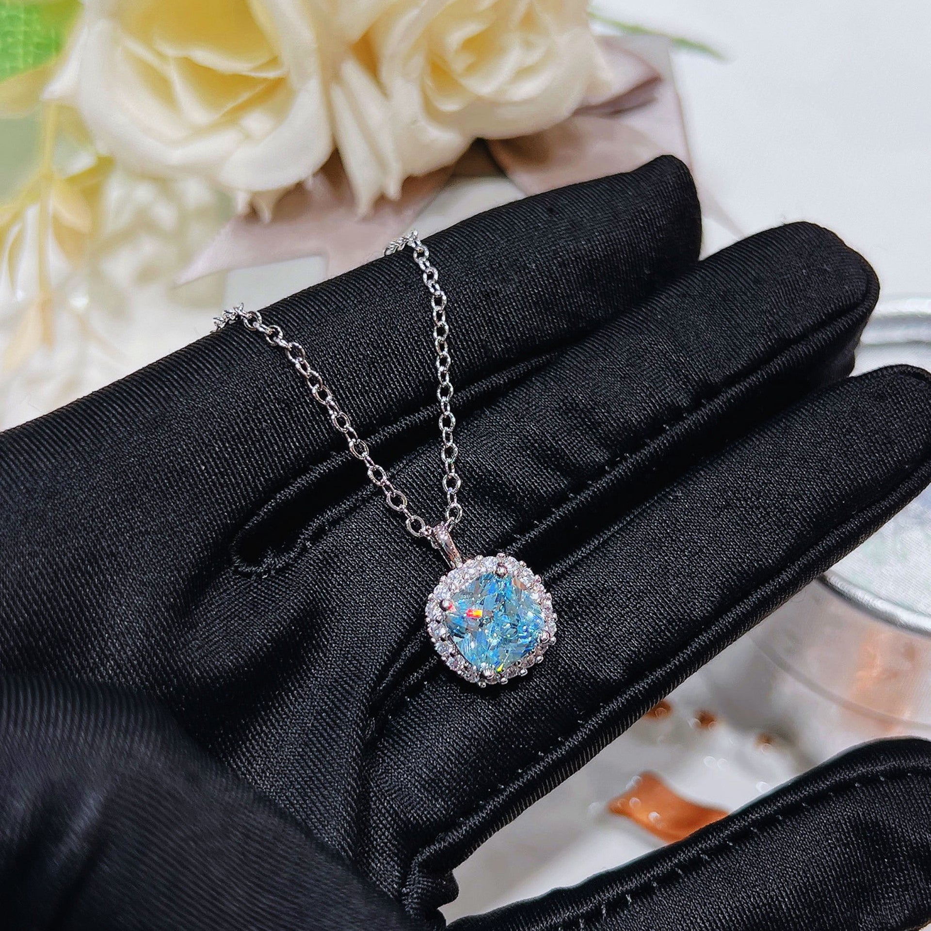 Light luxury Aquamarine Zircon Necklace -D1438BLU