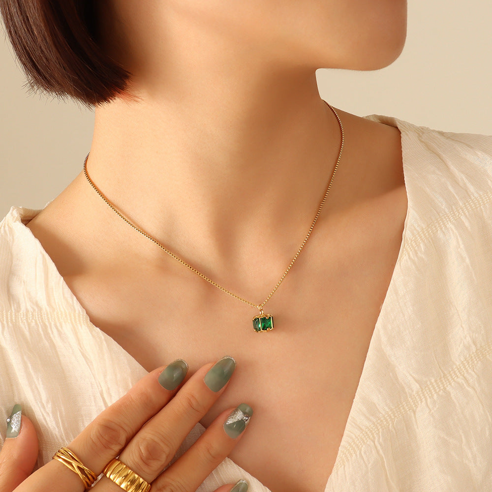 Four claw-button emerald Zircon Necklace -NE300GR