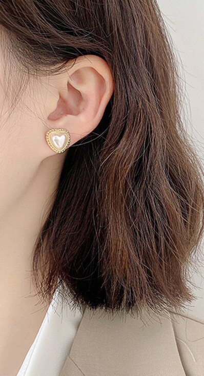 Pearl Heart Ear Clip -EC148