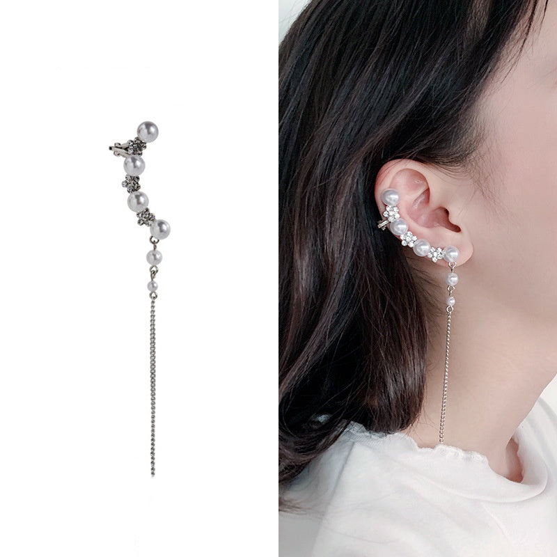 Flower Pearl Climbing ear clip (single right ear) -EC134