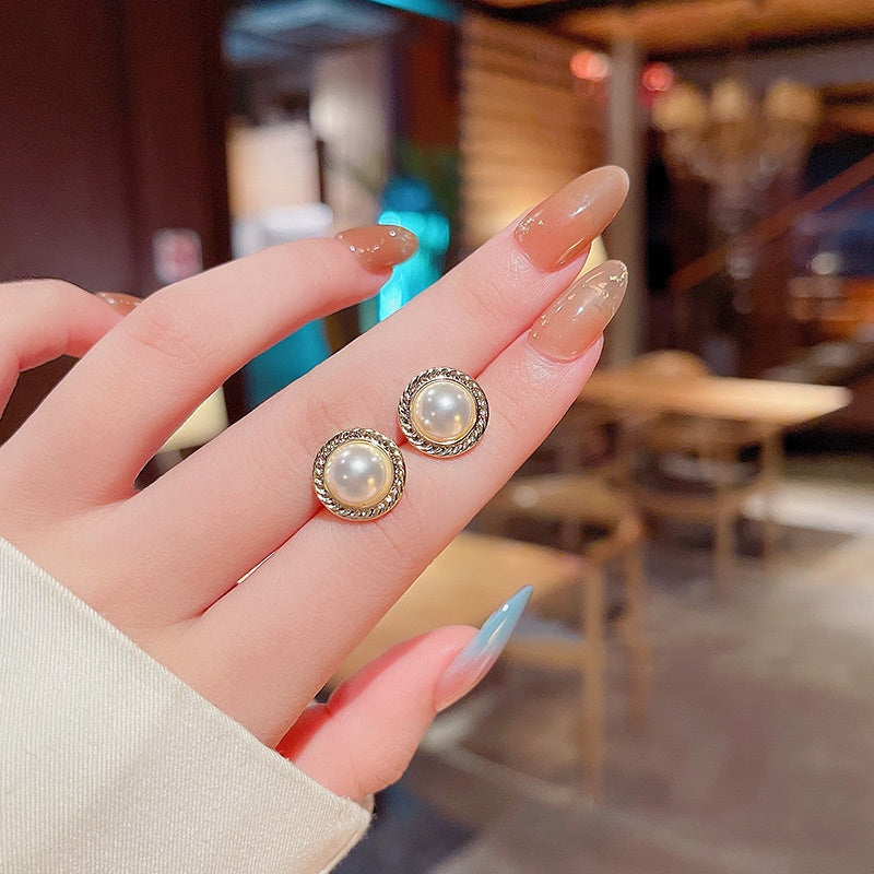 Stokes Small Bulb commuter Pearl Earring -A115G
