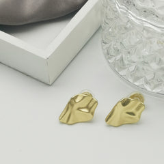 Stylish gold or silver irregular design metal ear clips -EC129G