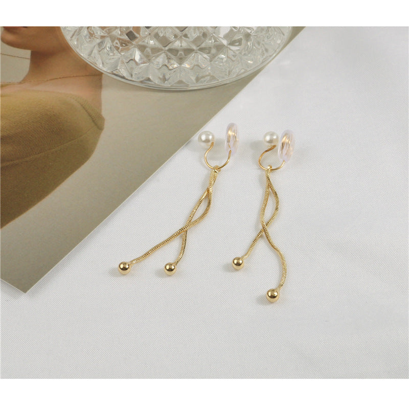 Pearl fringe ear Clip -EC147G