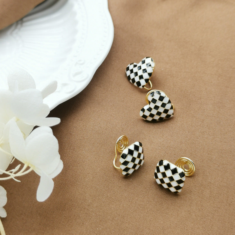 Black and White Style Love ear clip -KD034