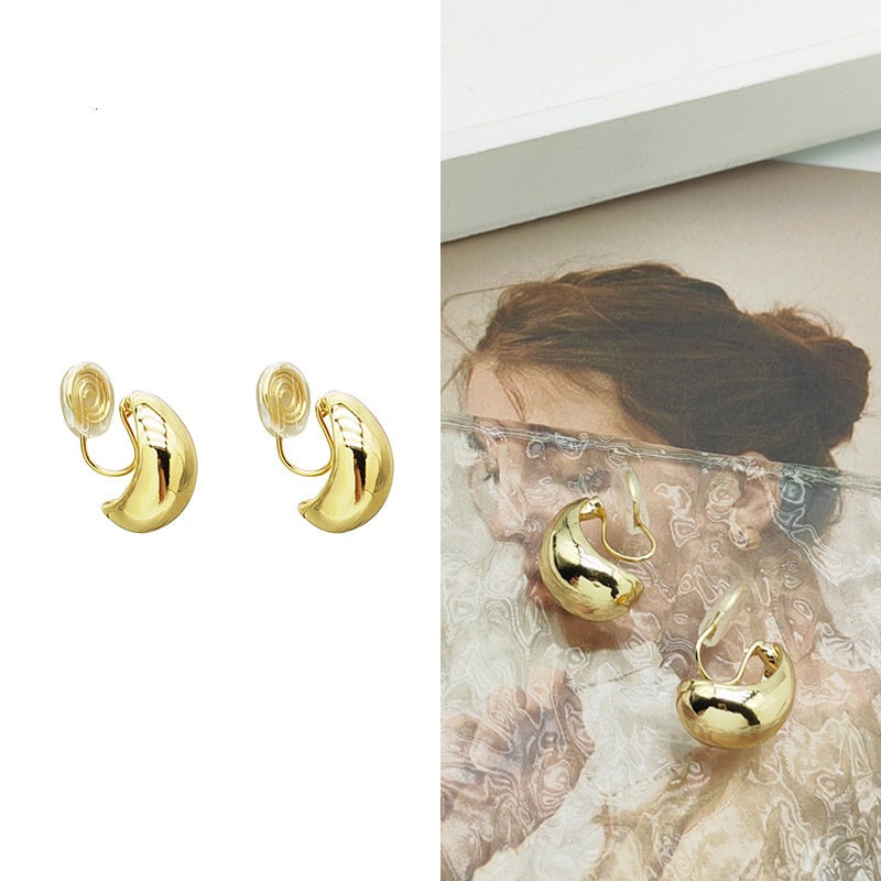 Gold Boat ear clip -EC131G