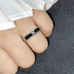 Enamelled Vintage Little Broken Diamond Black Knight Couple Ring -JZ195B