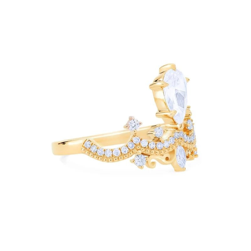 Queen's Crown Vintage Luxury Diamond Ring -R1467