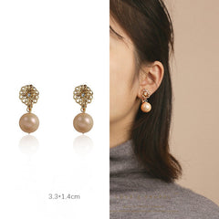 Elegant temperament flower pearl earrings without piercing -KD009