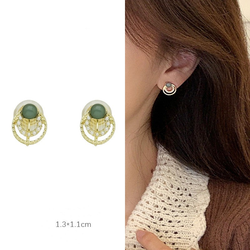 Elegant and delicate ear clips -KB042