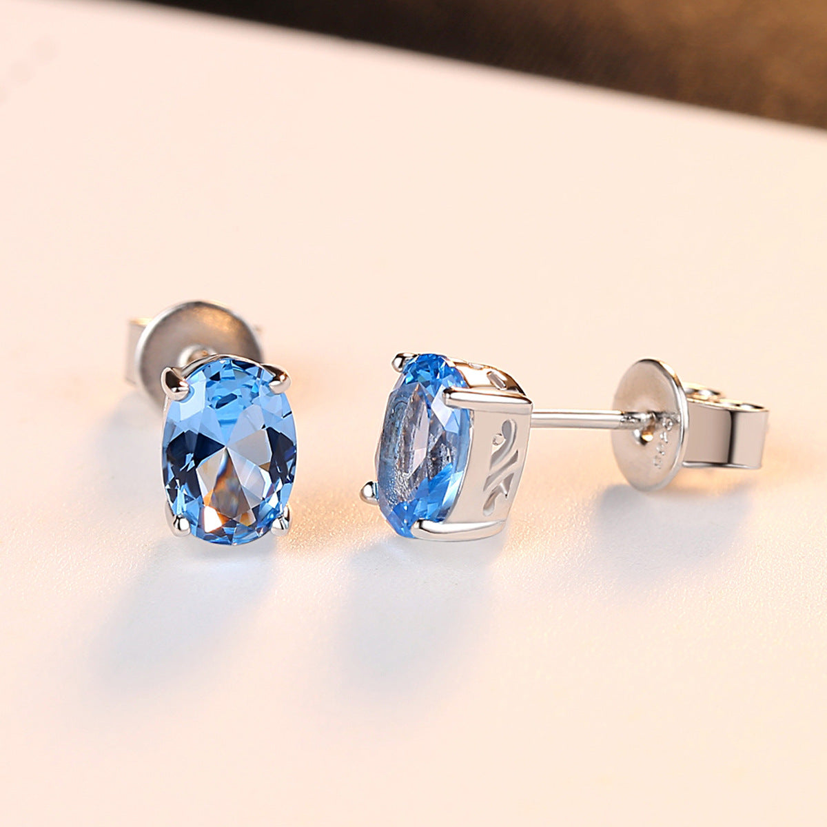 Elegant and pure sky blue topaz  s925 sterling silver stud earrings - SE0107