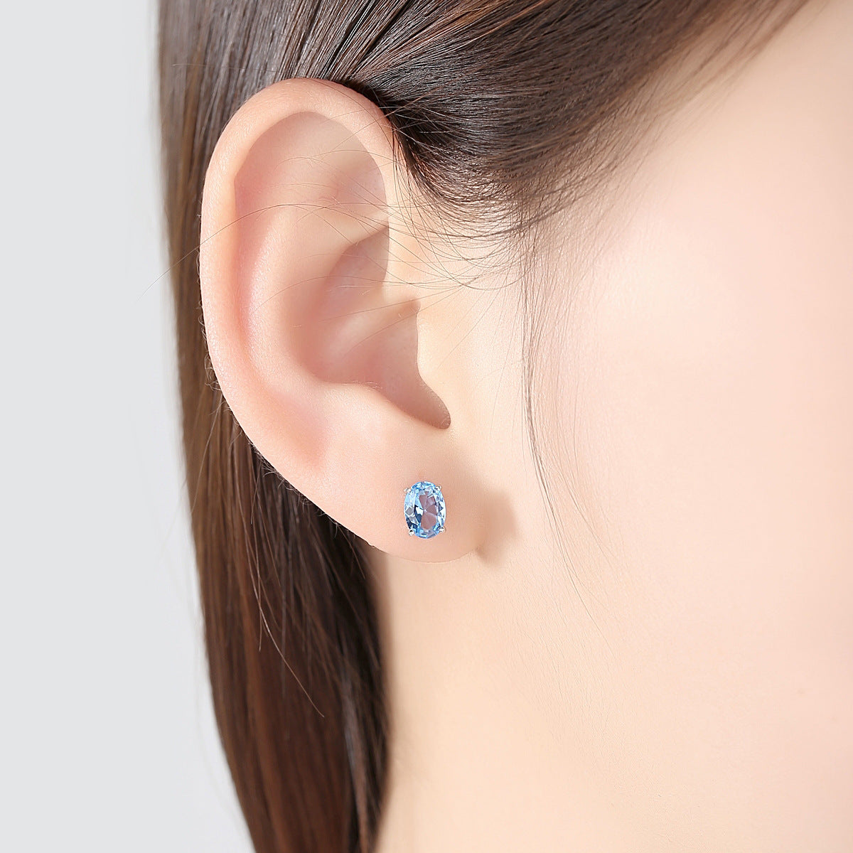 Elegant and pure sky blue topaz  s925 sterling silver stud earrings - SE0107