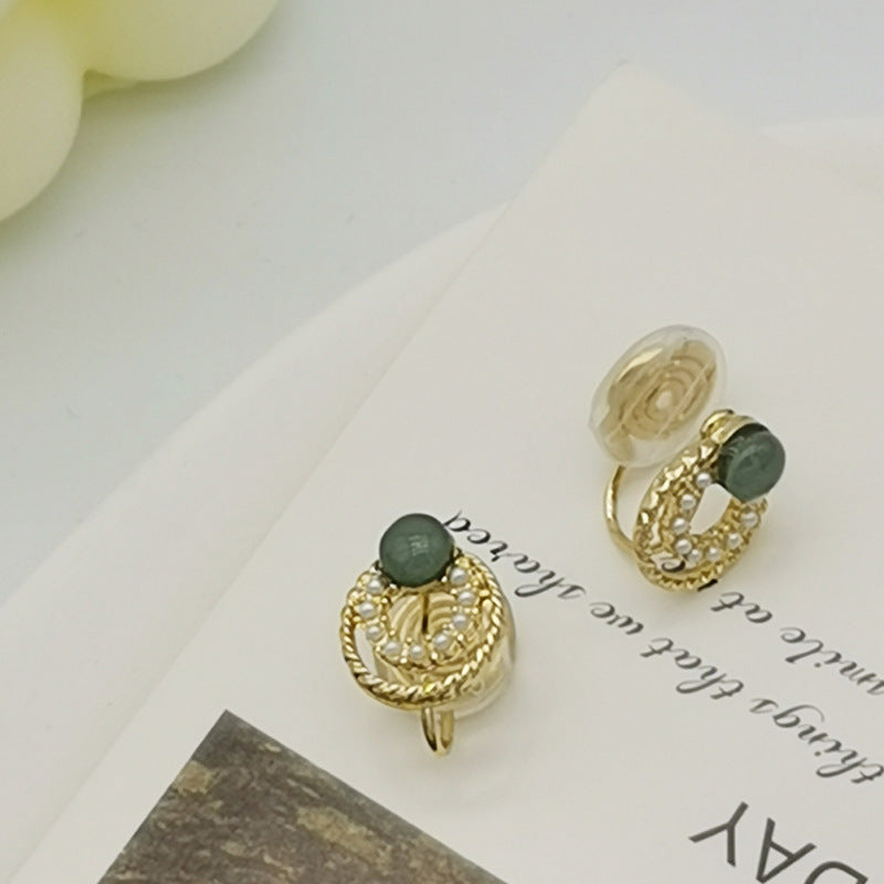 Elegant and delicate ear clips -KB042