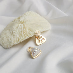 Baroque triangle ear clip -KC044