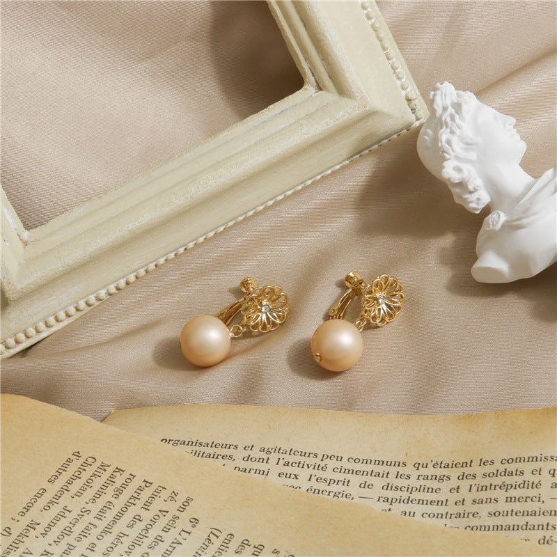 Elegant temperament flower pearl earrings without piercing -KD009